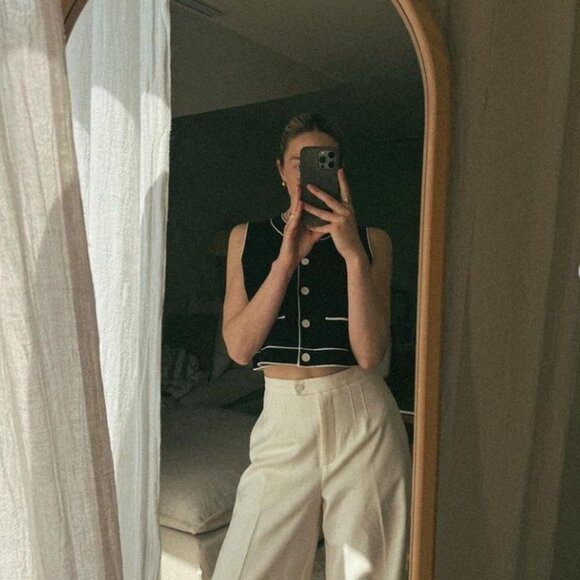 NWT Oak + Fort Button Up Soft Knit Vest - Picture 3 of 10